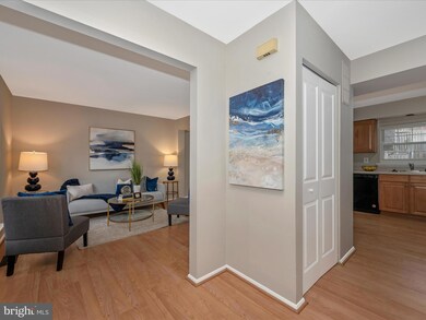 12842 Kitchen House Way, Germantown, MD 20874 - photo 7