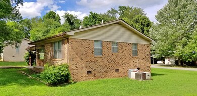 238 Meadow Brook Dr, Linden, TN 37096 - photo 2