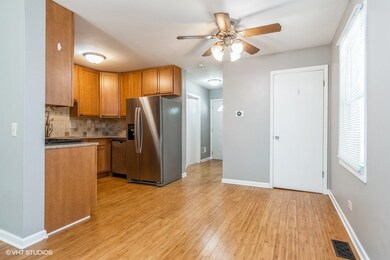 938 N Brainard St, Naperville, IL 60563 - photo 3