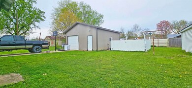 610 E State St, Princeton, IN 47670 - photo 4