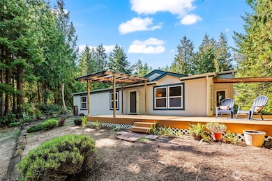 Welcome to your wooded oasis!