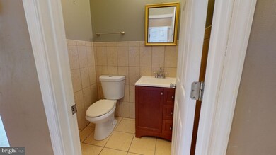 11201 Little Fox Ln, Germantown, MD 20876 - photo 7