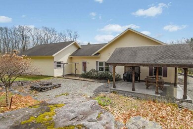 19 Shelly Ln, Canaan, NH 03741 - photo 2