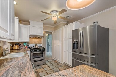 1506 Caudill St, College Station, TX 77840 - photo 7