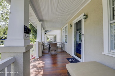 04-Front Porch