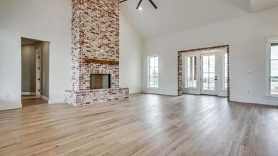 416 Royal Santana Run, Weatherford, TX 76087 - photo 7