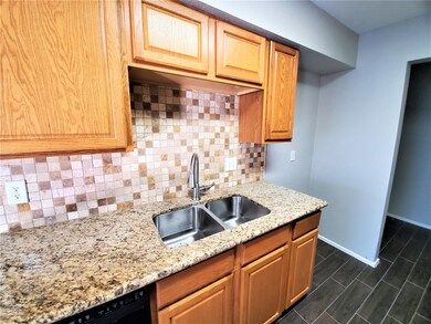 7527 Pepperbrook Dr, Houston, TX 77041 - photo 5