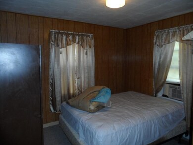 2210 Midway St, Johnson City, TN 37601 - photo 5