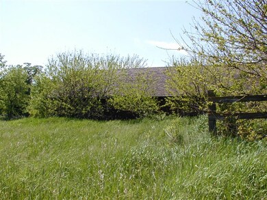 18000 W Holt Rd, Brooklyn, WI 53521 - photo 4