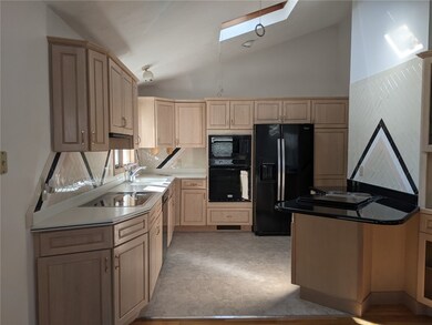 10 Sherwood Ln, Greenville, RI 02828 - photo 5