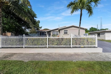6951 Liberty St, Hollywood, FL 33024 - photo 3