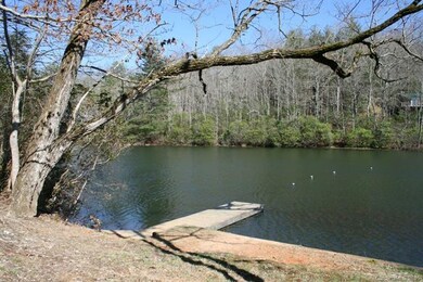 Slick Rock Lake a 4.5 acre lake with community doc