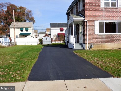 214 Evergreen Ave, Folsom, PA 19033 - photo 4