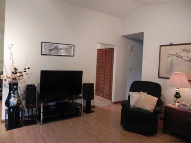 1406 Cambridge Manor Dr unit 6, Schenectady, NY 12302 - photo 4