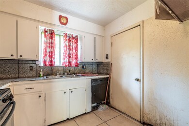 5403 Yorkdale Dr, Houston, TX 77091 - photo 7