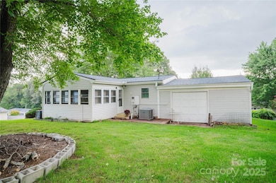 402 Deerfield Ct, Hendersonville, NC 28792 - photo 6