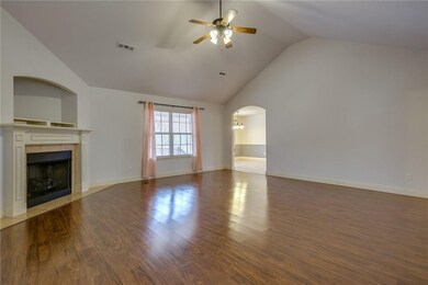 99 Portsmouth Dr, Bella Vista, AR 72715 - photo 2