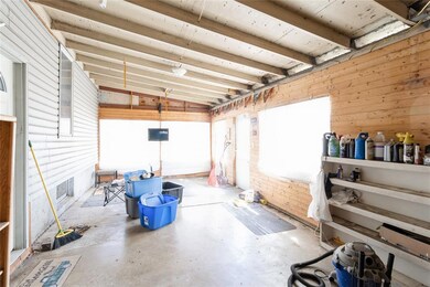Three season room