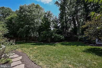 906 Lauren Ln SE, Vienna, VA 22180 - photo 2