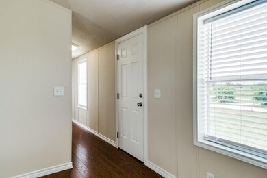 104 Layfield Ln, Rhome, TX 76078 - photo 4