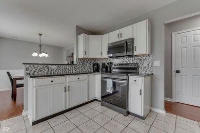 1023 Quarterhorse Run, Bargersville, IN 46106 - photo 7