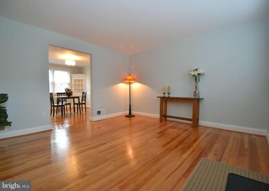 1863 Yakona Rd, Parkville, MD 21234 - photo 2