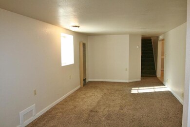 927 Addison St, Klamath Falls, OR 97601 - photo 4