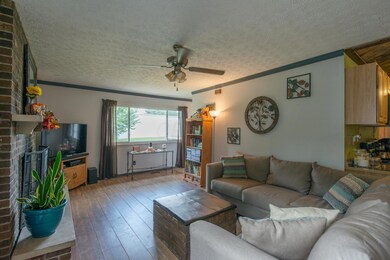 2659 N Court St, Circleville, OH 43113 - photo 3