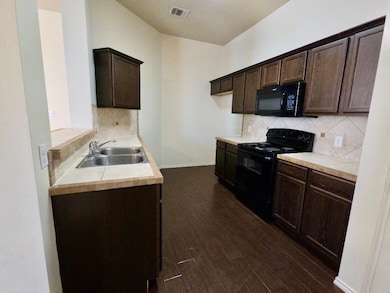 1500 Muirfield Bend Dr unit A, Hutto, TX 78634 - photo 6