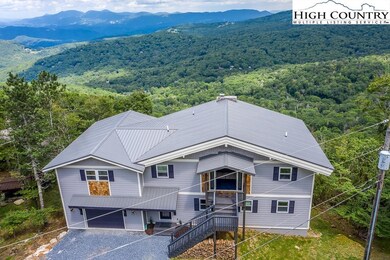 GORGEOUS long range VIEWS!,