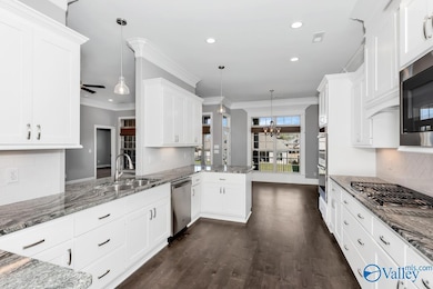 6023 Peach Pond Way SE, Big Cove, AL 35763 - photo 6