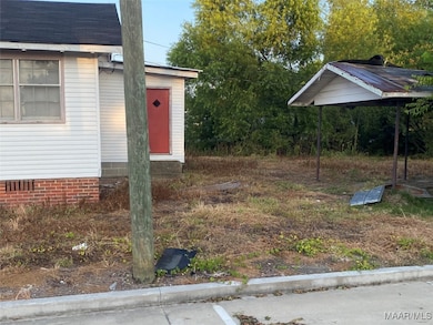 1207 Highland Ave, Selma, AL 36703 - photo 2