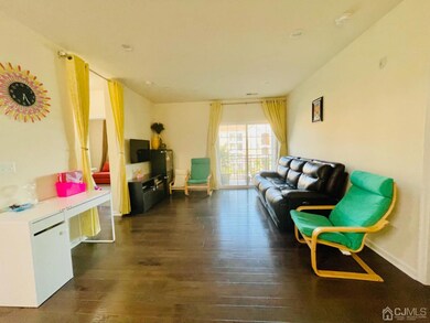 635 Strassle Way, South Plainfield, NJ 07080 - photo 4