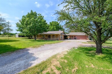 565 Chisum Trail Rd, Whitesboro, TX 76273 - photo 2