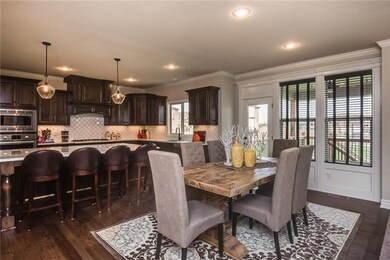 1504 SW Cross Creek Dr, Lee's Summit, MO 64082 - photo 5