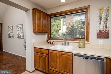 5612 Mirrorlight Place, Columbia, MD 21045 - photo 4