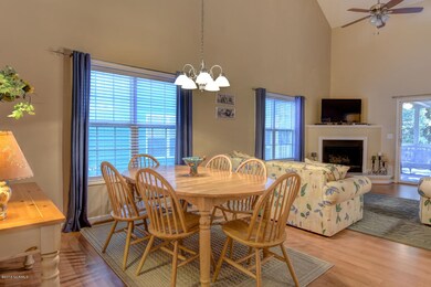 630 Sloop Pointe Ln Kure Beach-large-007