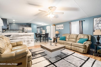 3 Royal Ct, Louisville, KY 40214 - photo 2