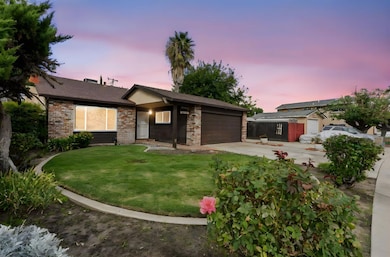 1121 Wawona St, Manteca, CA 95337 - photo 2