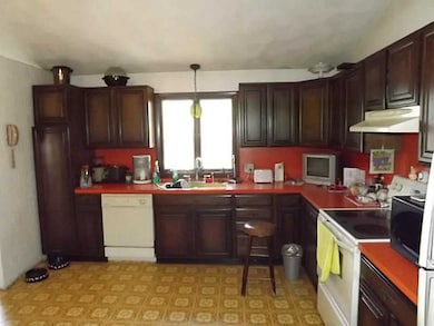 2 Ledgemont Dr, Greenville, RI 02828 - photo 6