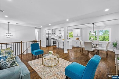 192 Mohawk Trail, Wayne, NJ 07470 - photo 7