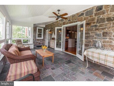 923 Lederach Cross Rd, Schwenksville, PA 19473 - photo 4