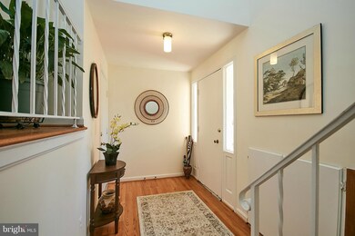 5133 Portsmouth Rd, Fairfax, VA 22032 - photo 2