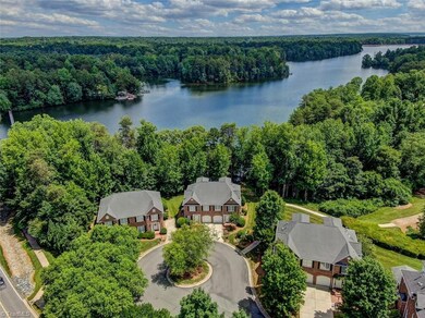 38 Dutchmans Pipe, Greensboro, NC 27455 - photo 2