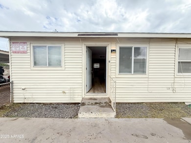 3426 E Melvin St unit E, Phoenix, AZ 85008 - photo 2