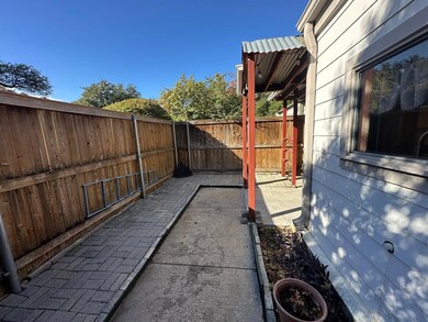 13701 Brookgreen Cir, Dallas, TX 75240 - photo 6