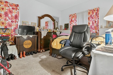 855 Oronoke Rd unit 2, Waterbury, CT 06708 - photo 7