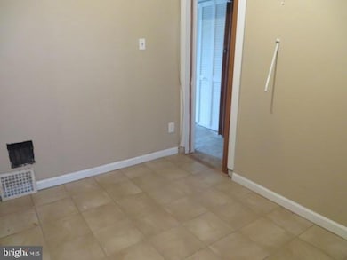 2536 S Philip St, Philadelphia, PA 19148 - photo 6