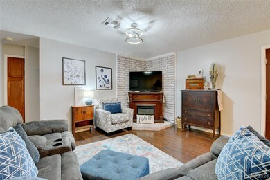 137 Sandy Ln, Ardmore, OK 73401 - photo 2