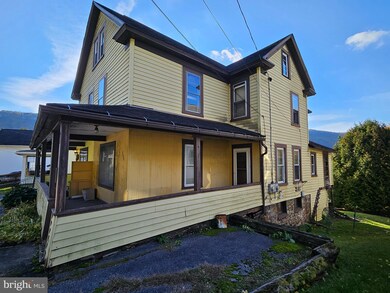 307 6th St unit 9, Tyrone, PA 16686 - photo 2